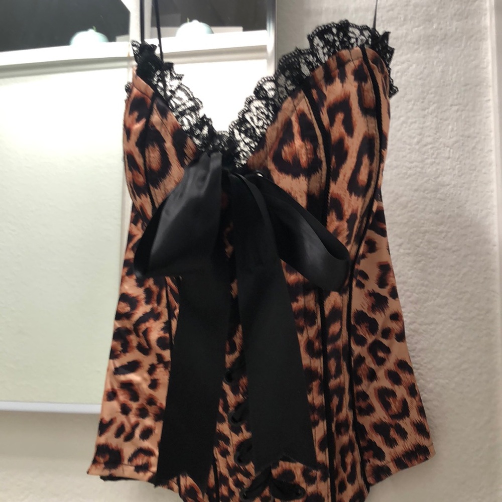 Leopard print corset fits S/M